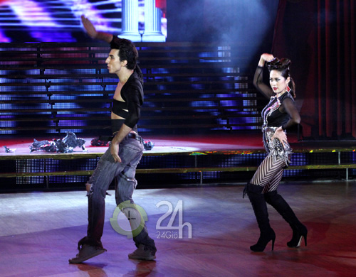 Anh Thư trả lời về tin đồn mua tin nhắn, Ca nhạc - MTV, Anh Thu, Viet Tu, buoc nhay hoan vu 2012, nguyen vu, khanh thi, chi anh, ban nhay, buoc nhay, dien vien, dao dien