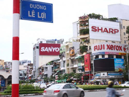 DN ngoại chiếm lĩnh thị trường quảng cáo, Thị trường - Tiêu dùng, quang cao, doanh nghiep, tap doan, kinh te, thon tinh, thau tom, canh tranh, nha dau tu, bao