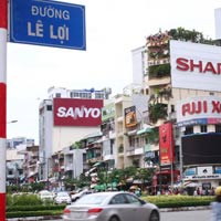 DN ngoại chiếm lĩnh thị trường quảng cáo