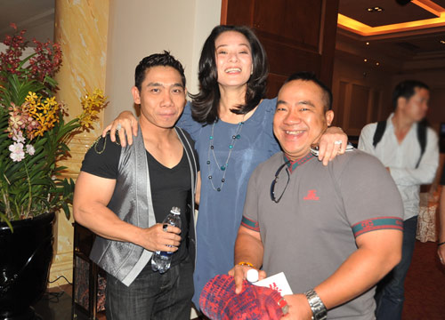 Mặc scandal, Ngân Khánh vẫn đi hát, Ca nhạc - MTV, Ngan Khanh, scandal, ban dam, Van Quang Long, Lam Vu, liveshow, ca si, tin tuc