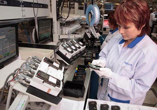 Nokia thay ‘tướng’, bán Vertu, sa thải nhân viên, Tin tức công nghệ, Thời trang Hi-tech, Nokia, Nokia sa thai nhan vien, Nokia thay tuong, Nokia ban Vertu, Nokia mua Scalado, Scalado, Stephen Elop, CEO Stephen Elop, dien thoai Nokia, dien thoai, Vertu, doanh so Nokia, Nokia sa thai 10.000 viec lam
