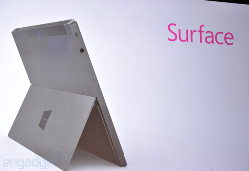 Microsoft Surface nhắm hạ New iPad, Máy tính xách tay, Thời trang Hi-tech, Microsoft Surface, Microsoft, Surface, tablet Microsoft Surface, tablet Surface, Microsoft Surface vs New iPad, iPad, gia New iPad, gia Microsoft Surface, may tinh bang Surface, Windows RT, Windows 8 Pro, ra mat Surface, gia Surface