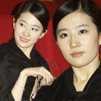 Lưu Diệc Phi dịu dàng, xinh tươi