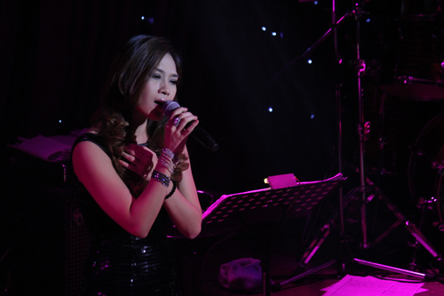 Hà Hồ hối hận vì Huỳnh Phúc Điền, Ca nhạc - MTV, Ho Ngoc Ha, Ha Ho, My Tam, Mr Dam, Huynh Phuc Dien, dem nhac, tuong niem, ca si, tin tuc