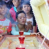 Cuồng sát 2 bé sinh đôi: Tang thương