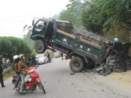 Những ảnh độc đáo chỉ có ở Việt Nam (55), Cười 24H, chi co o viet nam, tranh vui, anh vui, tranh hai, bao, hoi quan cuoi, cuoi 24h