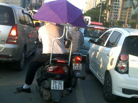 Những ảnh chỉ có ở Việt Nam (57), Cười 24H, chi co o viet nam, tranh vui, o viet nam, anh vui, bao, hoi quan cuoi, cuoi 24h