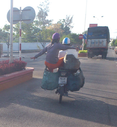 Những ảnh chỉ có ở Việt Nam (60), Cười 24H, chi co o viet nam, tranh vui, chi o viet nam, anh vui, bao, cuoi 24h