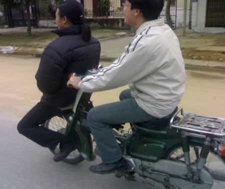 Những hình ảnh chỉ có ở Việt Nam (69), Cười 24H, tranh vui, chi co o viet nam, anh vui, anh hai, tranh hai, bao, cuoi 24h