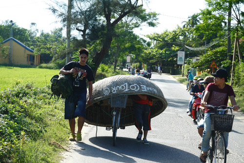Baggio bốc hỏa vì bị ép học may, Phim, Baggio, Cuoc dua ki thu, the amazing race, dien vien, ca si, thu thach,