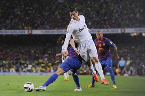 Ronaldo vs TBN: Bàn đạp lên đỉnh số 1, Euro 2012, ronaldo, cristiano ronaldo, cr7, ronaldo vs tay ban nha, bo dao nha vs tay ban nha, euro 2012, lich thi dau euro, lich euro 2012, lich dau euro, lich dau euro 2012, ket qua euro 2012, bang xep hang euro 2012, video euro 2012, bong da, bong da 24h, bao bong da, ket qua bong da, lich thi dau bong da