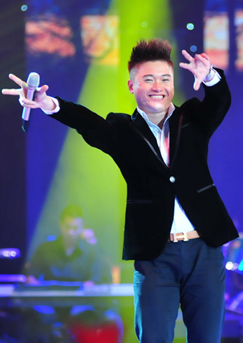 "Cái gì của Hồng Quế, Khánh biết hết", Ca nhạc - MTV, Vu Duy Khanh, Sao mai diem hen 2012, SMĐH, Sao mai diem hen, Tuan Hung, Hong Que, chan dai, nguoi mau, ca si, Nguyen Hai Phong, nhac thi truong, am nhac