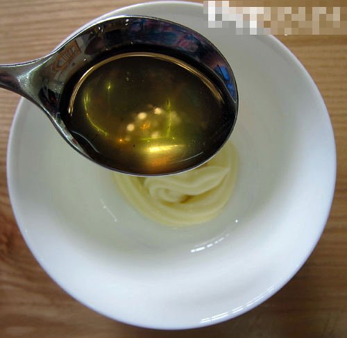 Ủ tóc mượt bằng mayonnaise - 2
