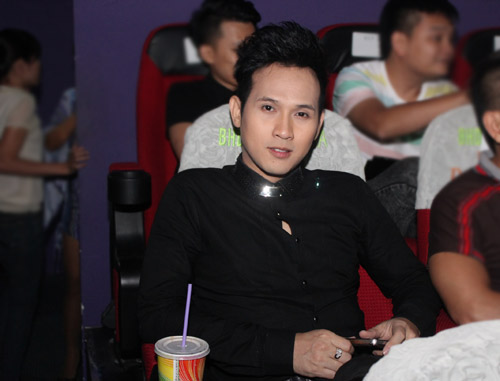 Hà Hồ trẻ trung ủng hộ V.Music, Ca nhạc - MTV, Ho Ngoc Ha, Ha Ho, Vmusic, phim ngan, Van Trang, Thanh Thuy, Khanh Thy, ca si, tin tuc