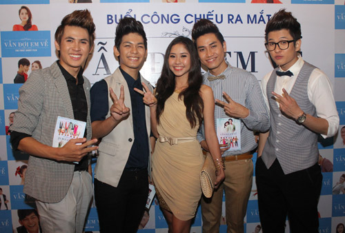 Hà Hồ trẻ trung ủng hộ V.Music, Ca nhạc - MTV, Ho Ngoc Ha, Ha Ho, Vmusic, phim ngan, Van Trang, Thanh Thuy, Khanh Thy, ca si, tin tuc