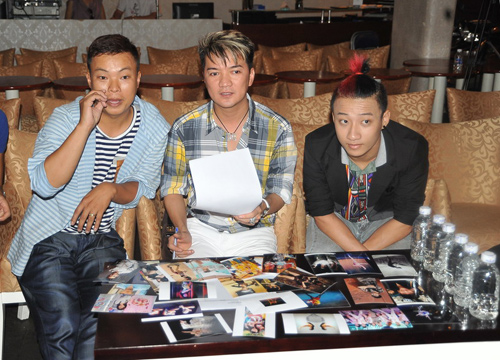 Mr. Đàm tuyển vũ công cho Số phận, Ca nhạc - MTV, Dam Vinh Hung, Mr Dam, vu cong, casting, liveshow, 15 nam ca hat, so phan, ca si, tin tuc