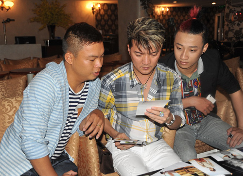 Mr. Đàm tuyển vũ công cho Số phận, Ca nhạc - MTV, Dam Vinh Hung, Mr Dam, vu cong, casting, liveshow, 15 nam ca hat, so phan, ca si, tin tuc