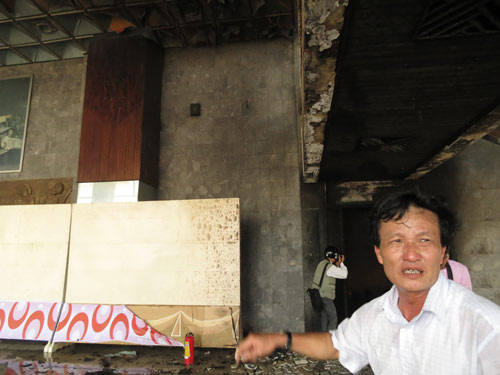 Cháy dữ dội Trung tâm văn hóa Quảng Bình - 3
