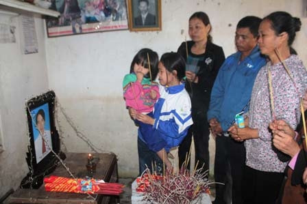 Đi XKLĐ "chui": Trở về chỉ nắm tro tàn - 2