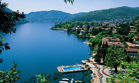 Thả hồn bên hồ nước đẹp nhất Italy - 1