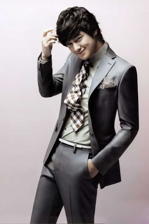 "Say nắng" vì vẻ bảnh bao của Kim Bum - 12