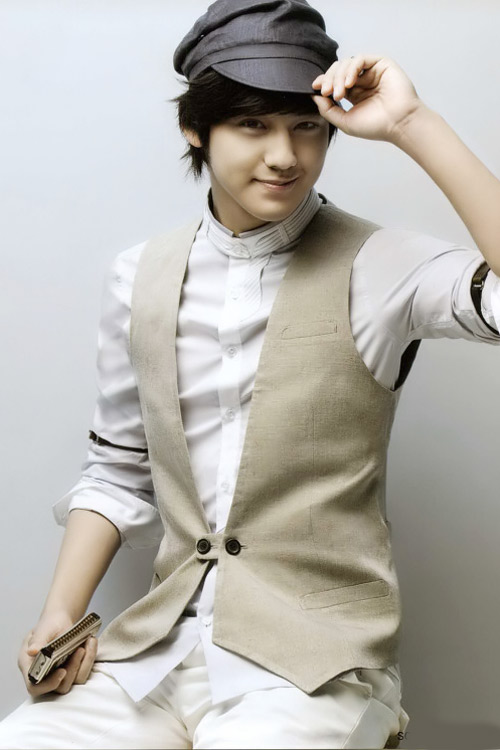 "Say nắng" vì vẻ bảnh bao của Kim Bum - 7