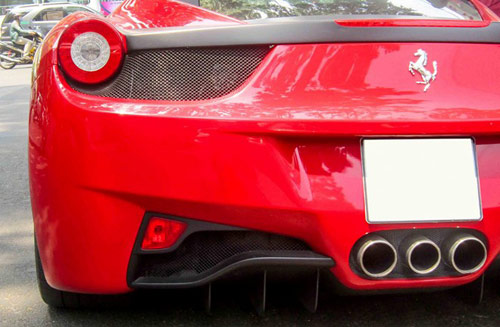 Ferrari 15 tỷ của thiếu gia Sài thành xuống phố rực rỡ HẦM HỐ
