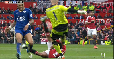 Chi tiết MU - Leicester City: Schmeichel dũng cảm (KT) - 11
