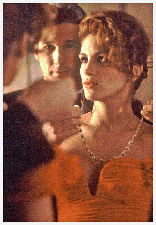 Những món trang sức "khủng" trong phim Hollywood - 11