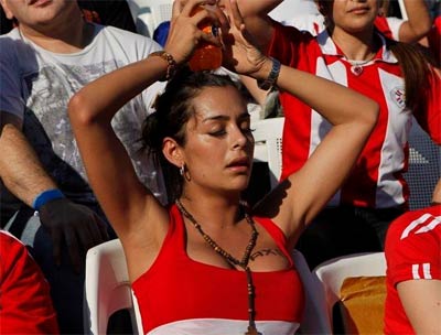 World Cup 2010: Nước mắt mỹ nhân, Ngắm Mỹ nữ World Cup 2010, World Cup 2010, Larissa Riquelme, Paraguay, Tay Ban Nha