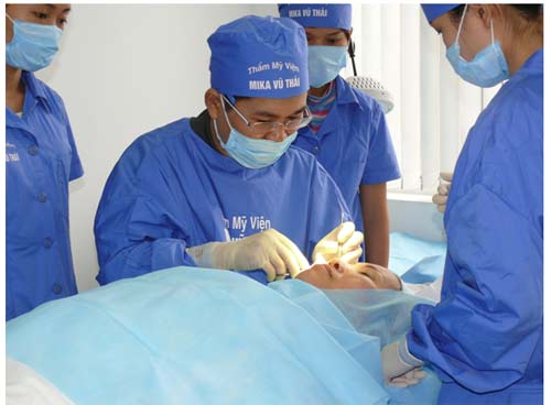 Phẫu thuật thẩm mỹ hỏng - 1