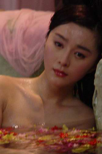 Cảnh tắm khêu gợi của mỹ nhân Hoa ngữ, Phim, ngôi sao,điện ảnh,hoa ngữ,Trương Bá Chi,Chương Tử Di,Phạm Băng Băng,hậu trường phim,Triệu Vy,Vương Diễm