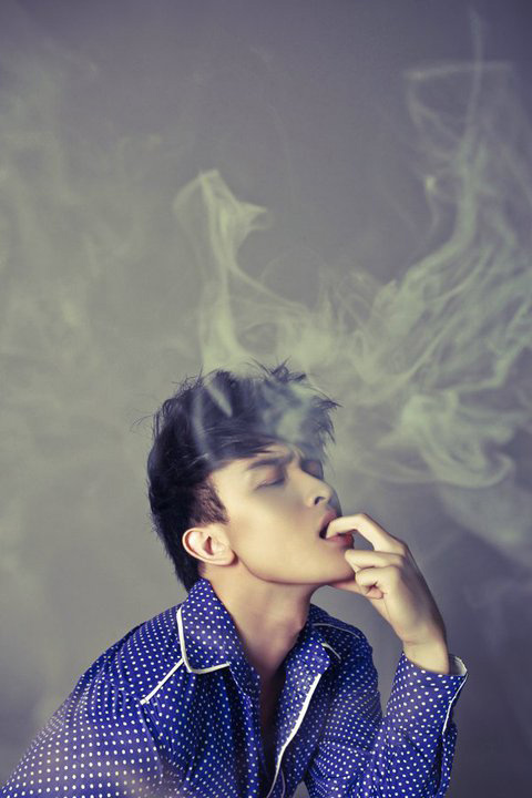 Tạo hình sexy như “hot boy” Chan Than San - 5
