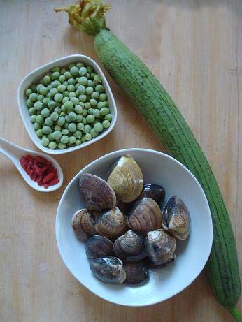 Canh mướp nấu ngao giải nhiệt - 1