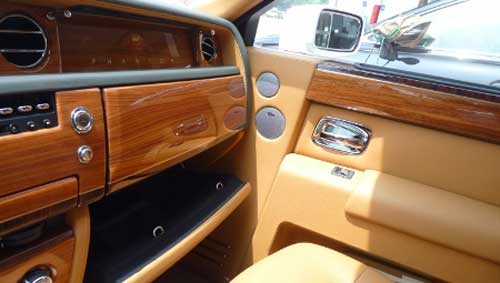 Siêu xe Rolls-Royce Phantom có màu lạ tại Hà Nội - 13