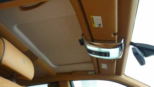 Siêu xe Rolls-Royce Phantom có màu lạ tại Hà Nội - 16
