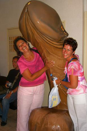 Bảo tàng "nhạy cảm" nhất thế giới - 7