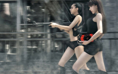 Chân dài sexy, vũ khí và xe - 2