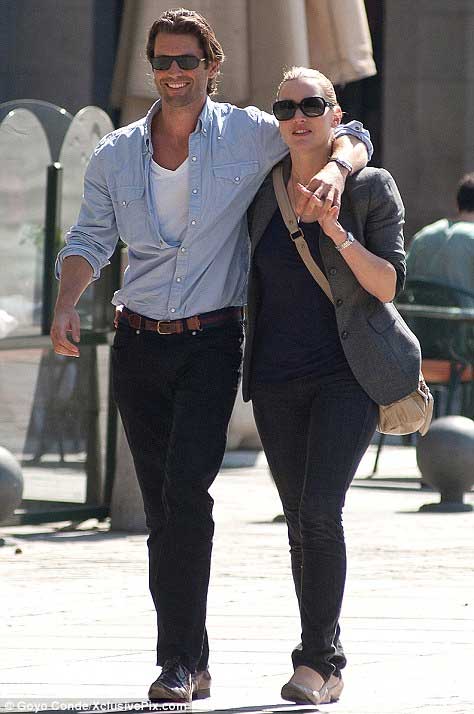 Kate Winslet hãnh diện khoe người tình - 1