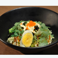 Thưởng thức Salad rong biển tại SumoBBQ