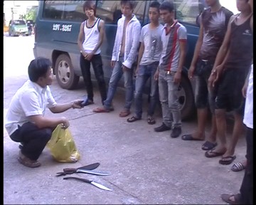 Băng xã hội đen mang vũ khí vào Bắc Giang - 1