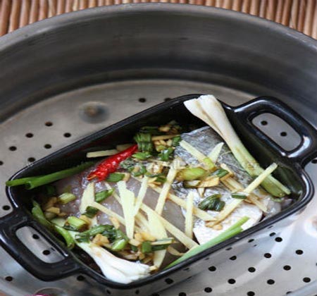 Đậm đà, thơm ngon cá hấp hành gừng - 6