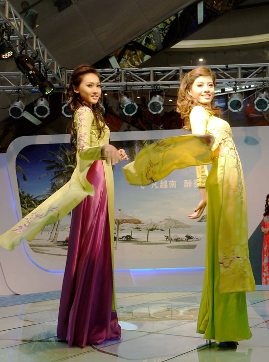 Áo dài Việt tại Thượng Hải - 9