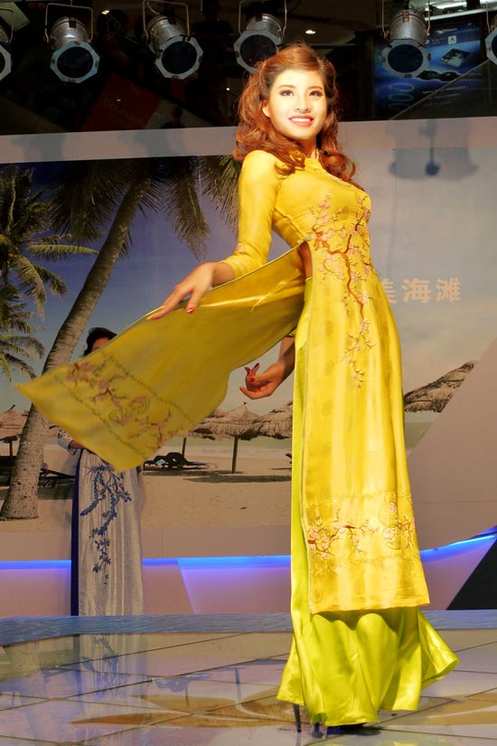 Áo dài Việt tại Thượng Hải - 5