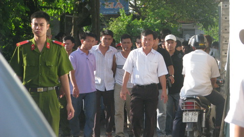 "Xã hội đen" bắn nhau kinh hoàng - 1