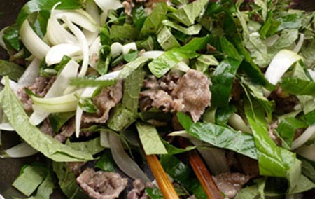 Thật lạ thịt bò xào lá lốt - 7