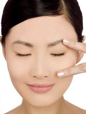 Tạm biệt quầng thâm ở mắt - 3