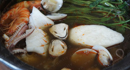 Mát trời ăn lẩu hải sản kiểu Thái - 11