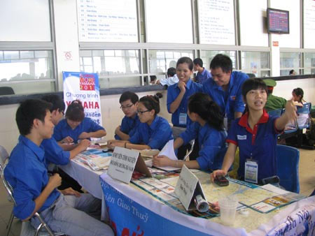 Đề xuất tăng lương kép cho công chức - 1