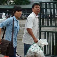Sĩ tử mang tải gạo 'lai kinh ứng thí'